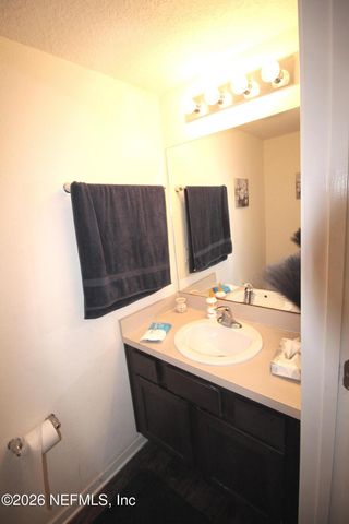 335 ARALIA Lane, Jacksonville, FL 32216