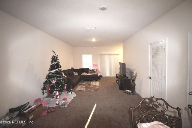 335 ARALIA Lane, Jacksonville, FL 32216