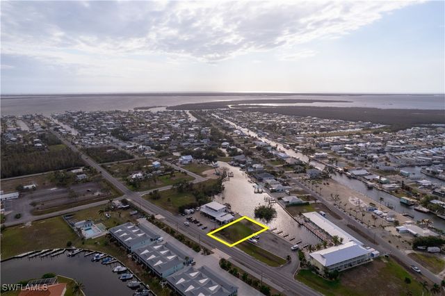 2891 Oleander ST, St James City, FL 33956