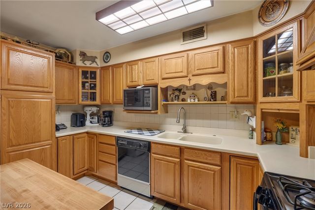 5198 Wilbur Street, Las Vegas, NV 89119