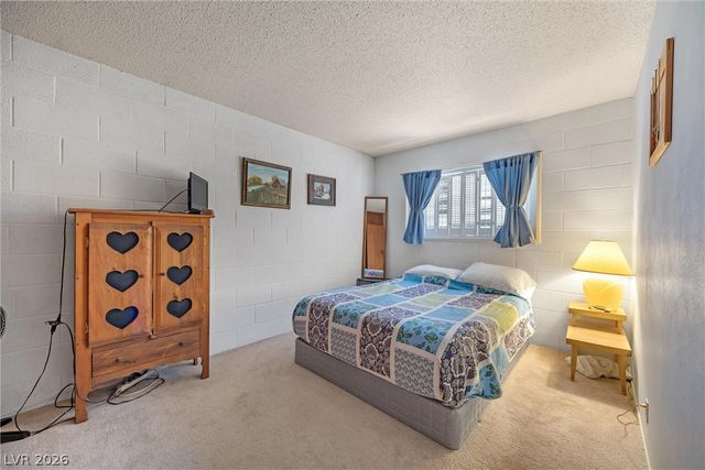 5198 Wilbur Street, Las Vegas, NV 89119
