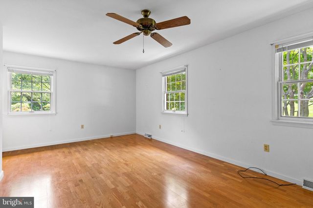 1619 CLEARVIEW DR, Chester Springs, PA 19425