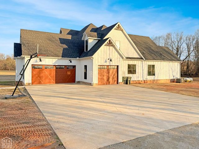 3746 County Road 780, Jonesboro, AR 72405