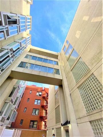 88-20 Parsons Boulevard 2C, Jamaica, NY 11432