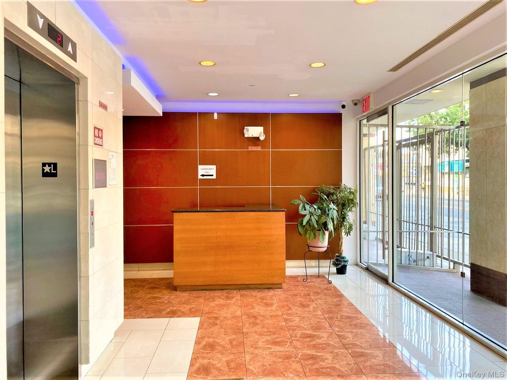 88-20 Parsons Boulevard 2C, Jamaica, NY 11432 — photo 4