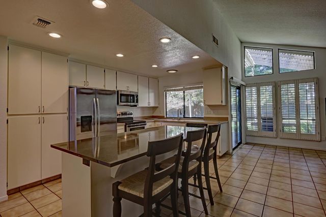 4401 The Ct, Sacramento, CA 95821