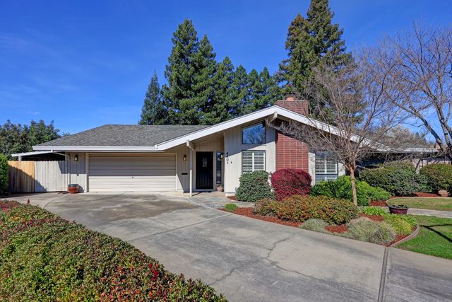 4401 The Ct, Sacramento, CA 95821