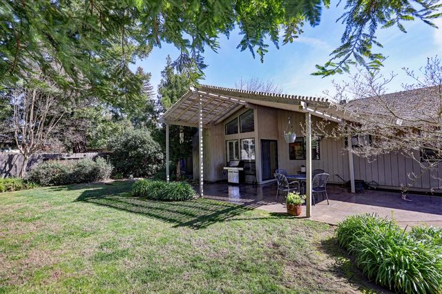 4401 The Ct, Sacramento, CA 95821