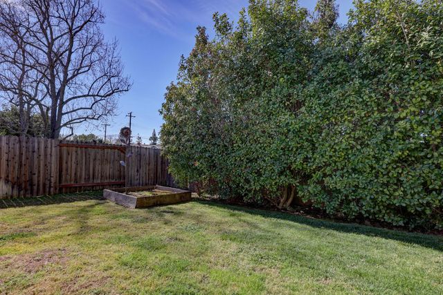 4401 The Ct, Sacramento, CA 95821