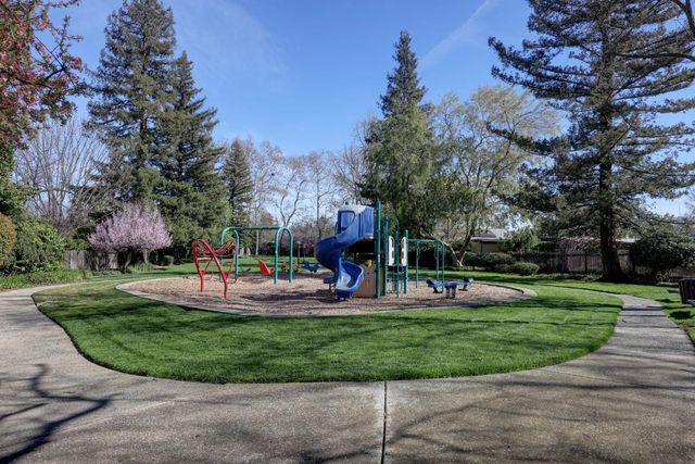 4401 The Ct, Sacramento, CA 95821