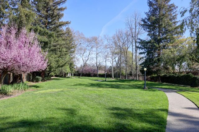 4401 The Ct, Sacramento, CA 95821