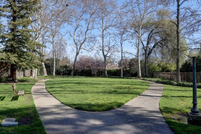 4401 The Ct, Sacramento, CA 95821