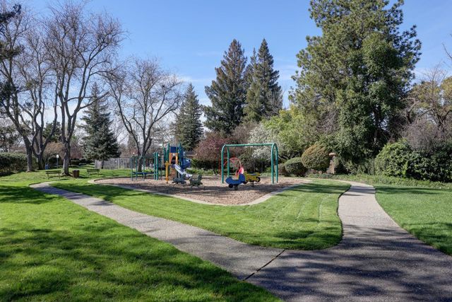 4401 The Ct, Sacramento, CA 95821