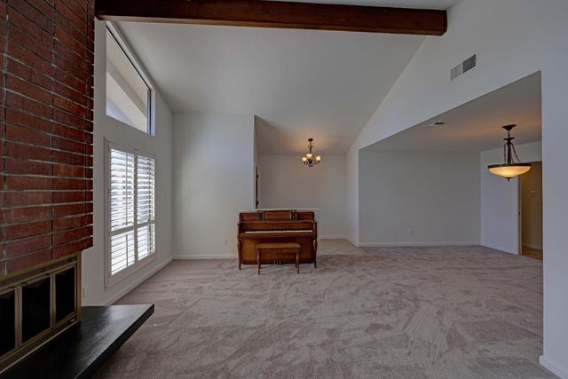 4401 The Ct, Sacramento, CA 95821