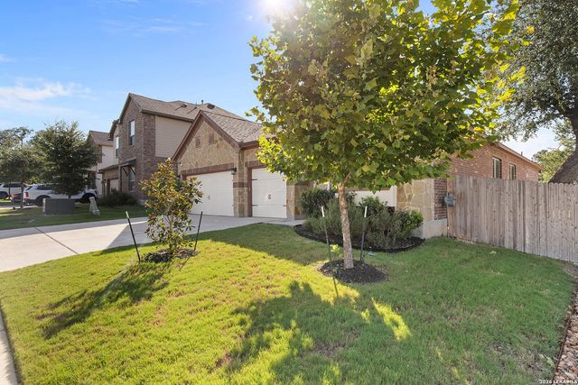 9015 Mendrin Rdg, Fair Oaks Ranch, TX 78015