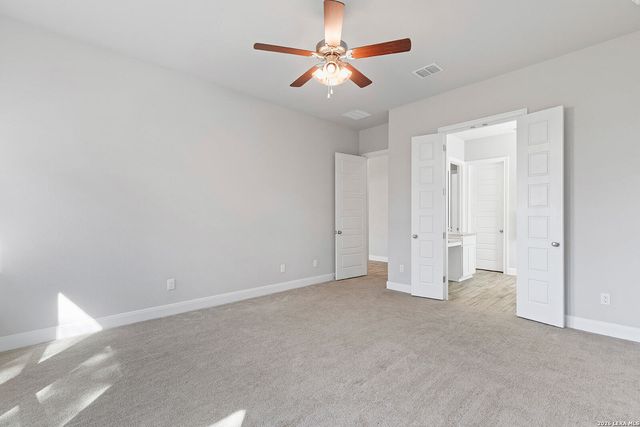 9015 Mendrin Rdg, Fair Oaks Ranch, TX 78015