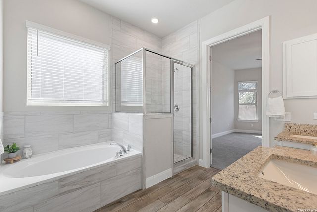 9015 Mendrin Rdg, Fair Oaks Ranch, TX 78015