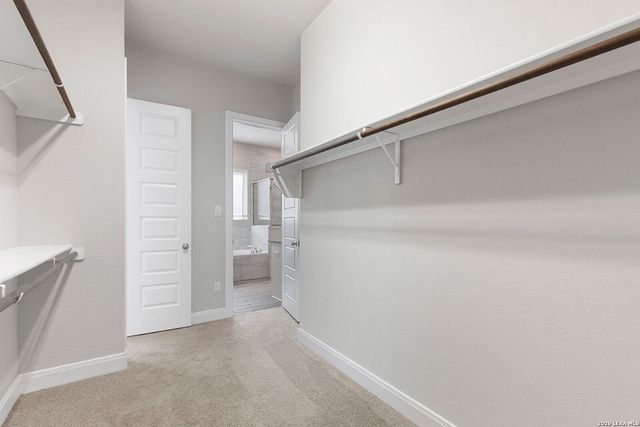 9015 Mendrin Rdg, Fair Oaks Ranch, TX 78015