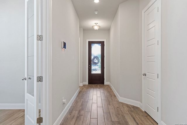 9015 Mendrin Rdg, Fair Oaks Ranch, TX 78015