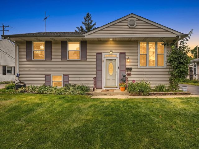 909 Cypress Lane, Joliet, IL 60435
