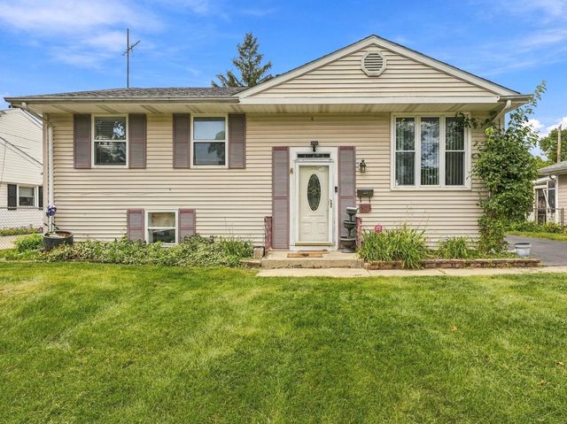 909 Cypress Lane, Joliet, IL 60435