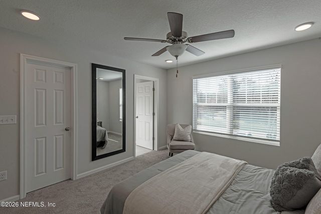 4135 COLLINS Road, Jacksonville, FL 32244