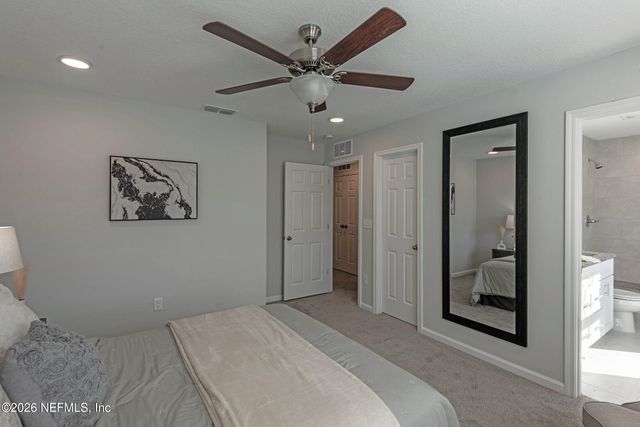 4135 COLLINS Road, Jacksonville, FL 32244