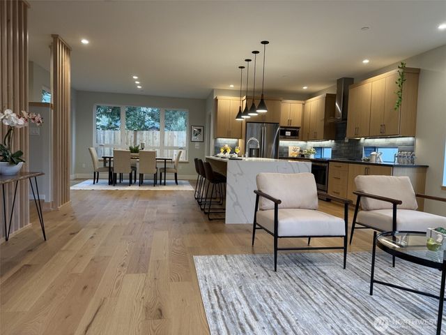 16344 Linden Avenue N, Shoreline, WA 98133