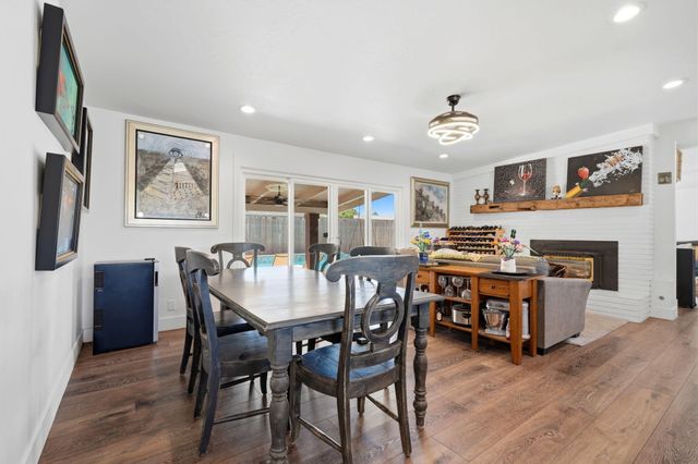 365 E Sycamore Drive, Hanford, CA 93230