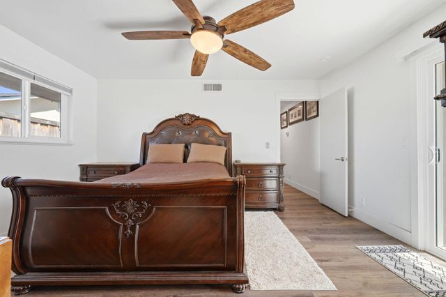 365 E Sycamore Drive, Hanford, CA 93230