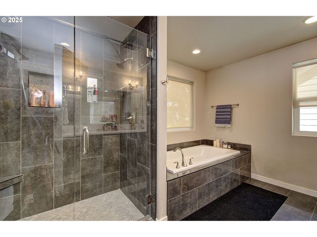 8609 Ne 70TH Cir, Vancouver, WA 98662