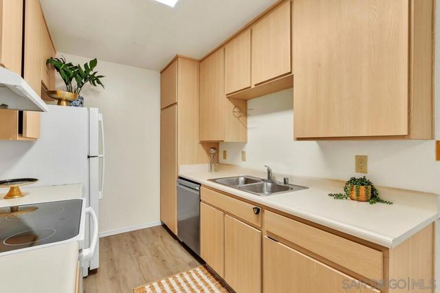 3134 Via Alicante H, La Jolla, CA 92037