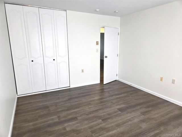 186C Ventry Court, Ridge, NY 11961