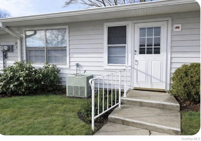 186C Ventry Court, Ridge, NY 11961