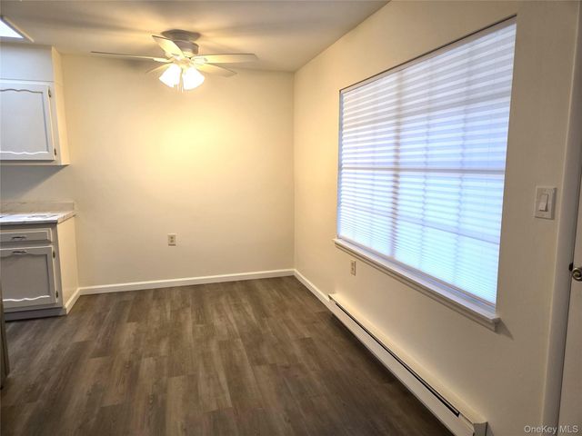 186C Ventry Court, Ridge, NY 11961