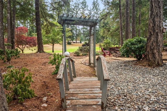 250 E Saint Andrews Drive, Shelton, WA 98584