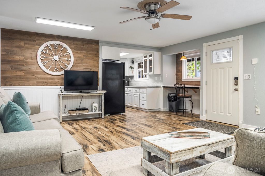250 E Saint Andrews Drive, Shelton, WA 98584