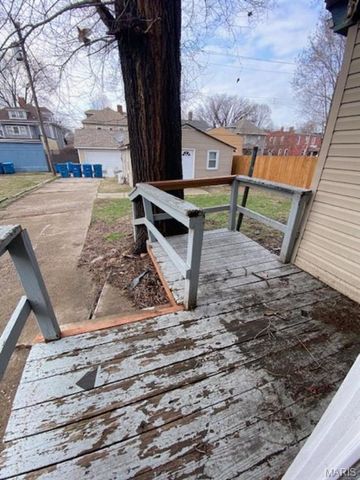 2251 Delmar Avenue, Granite City, IL 62040
