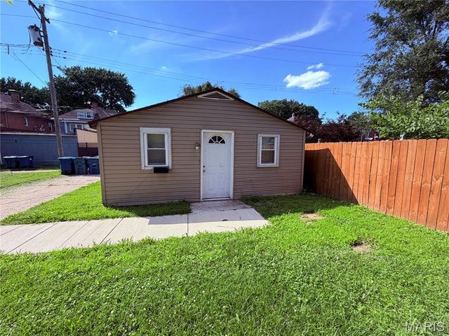 2251 Delmar Avenue, Granite City, IL 62040