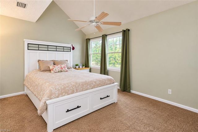 782 Windbrook Cir Apt 306, Newport News, VA 23602