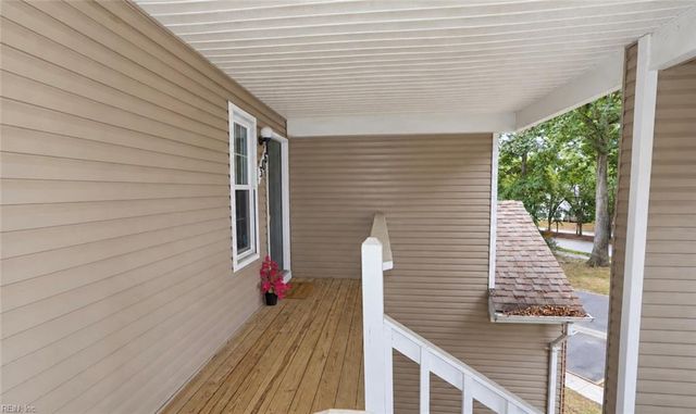 782 Windbrook Cir Apt 306, Newport News, VA 23602