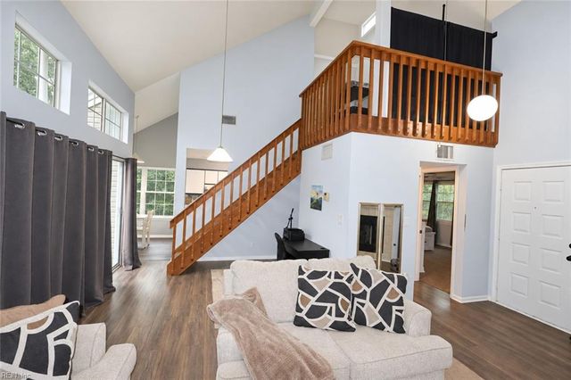 782 Windbrook Cir Apt 306, Newport News, VA 23602