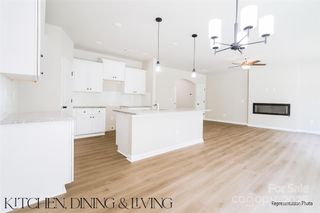 7504 Gwynne Hill Road, Charlotte, NC 28215