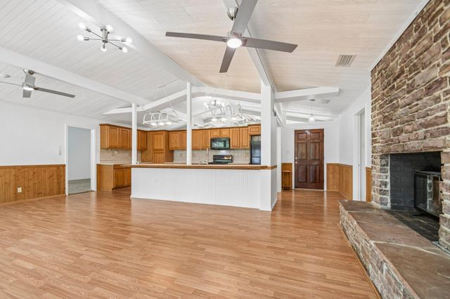 21103 Dawn DR, Lago Vista, TX 78645