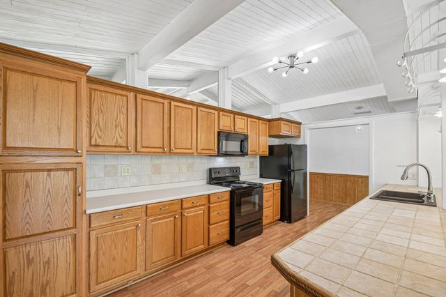 21103 Dawn DR, Lago Vista, TX 78645