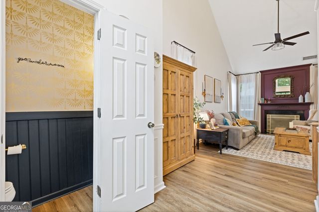 2034 Crestview Way, Woodstock, GA 30188
