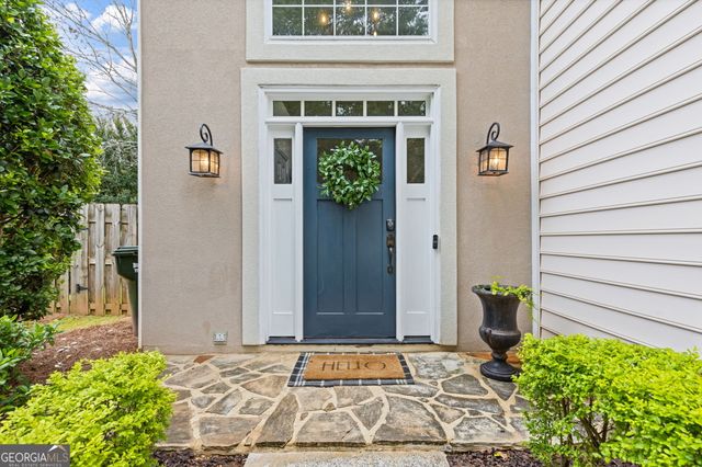 2034 Crestview Way, Woodstock, GA 30188