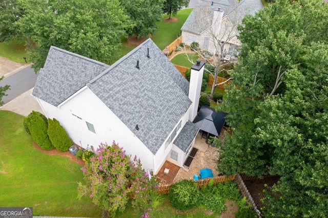 2034 Crestview Way, Woodstock, GA 30188