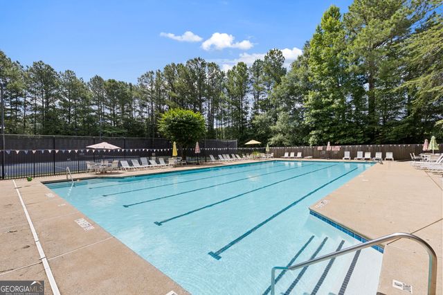 2034 Crestview Way, Woodstock, GA 30188