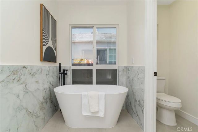 13454 Washington, Hawthorne, CA 90250